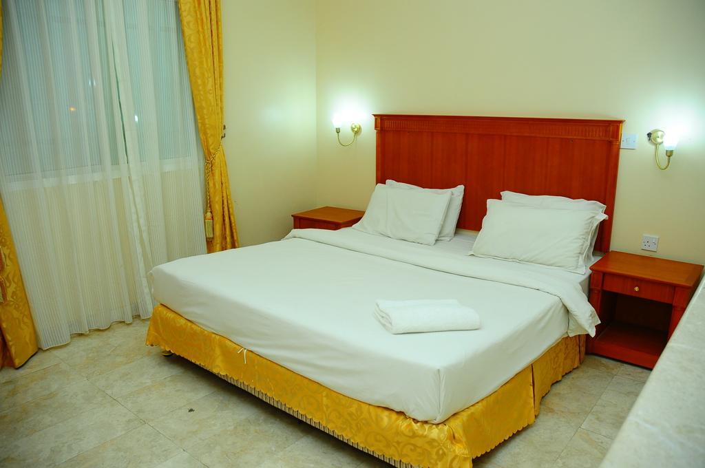 Al Faisal Hotel Suites Sur Camera foto