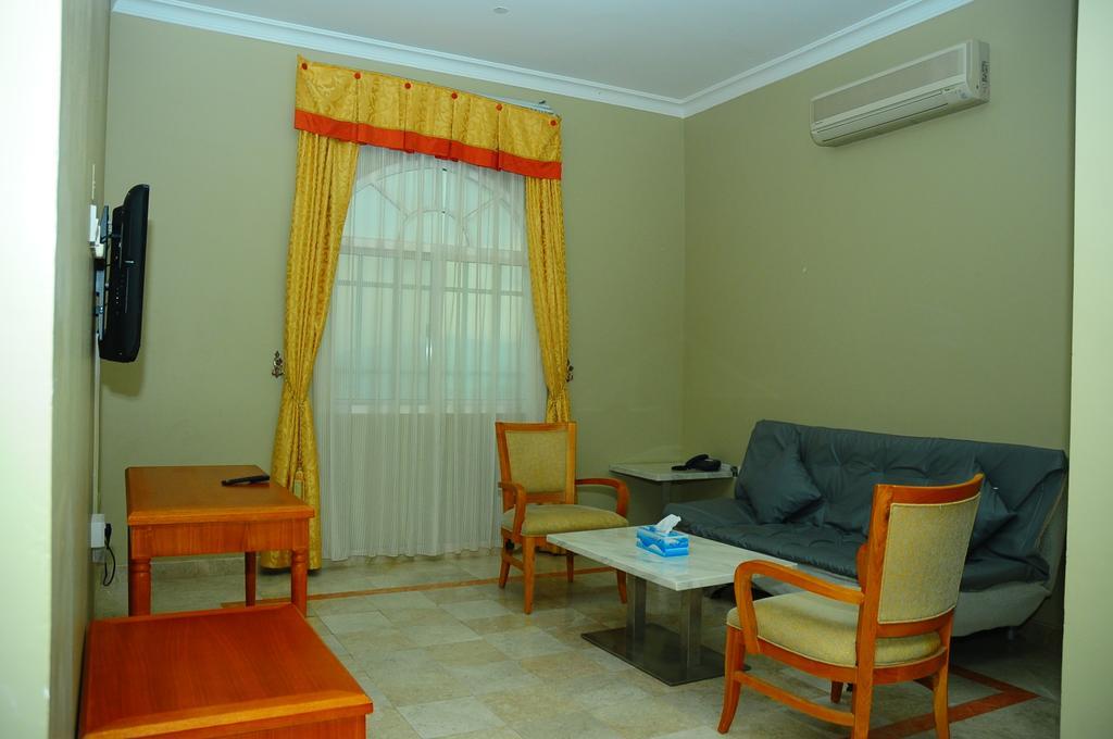 Al Faisal Hotel Suites Sur Esterno foto